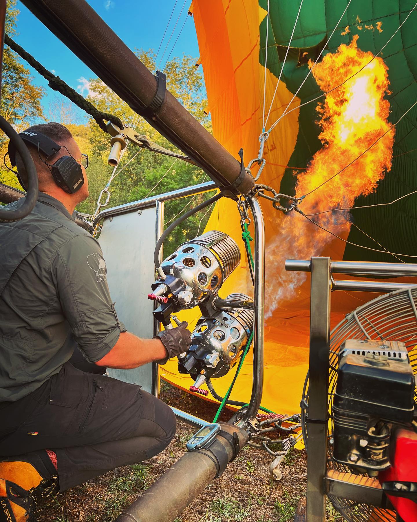 preparation vol touristique montgolfière perigord activite insolite dordogne vallee perigord noir 1