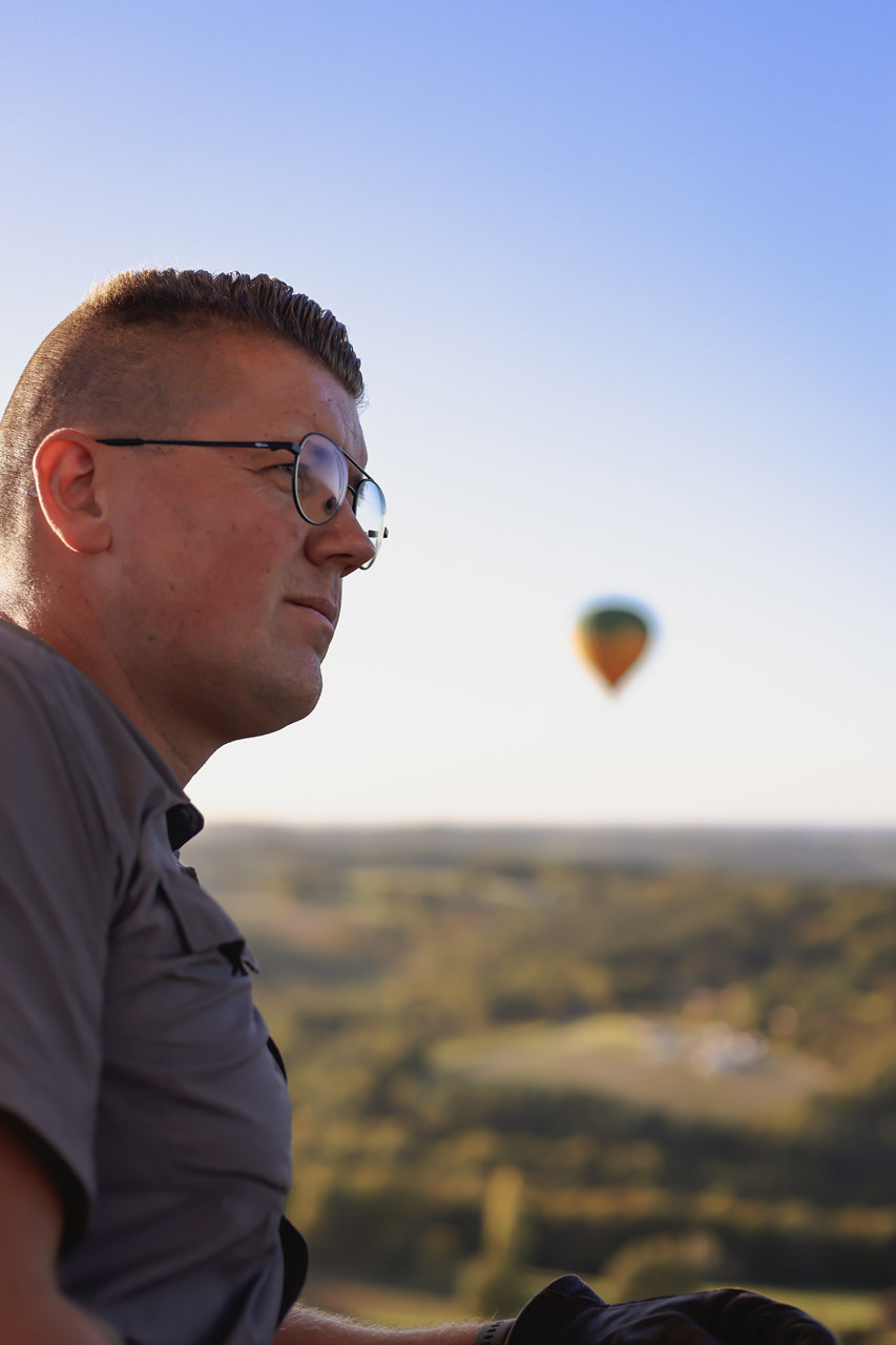 julien suve pilote gerant instructeur equipe montgolfieres perigord vol dordogne